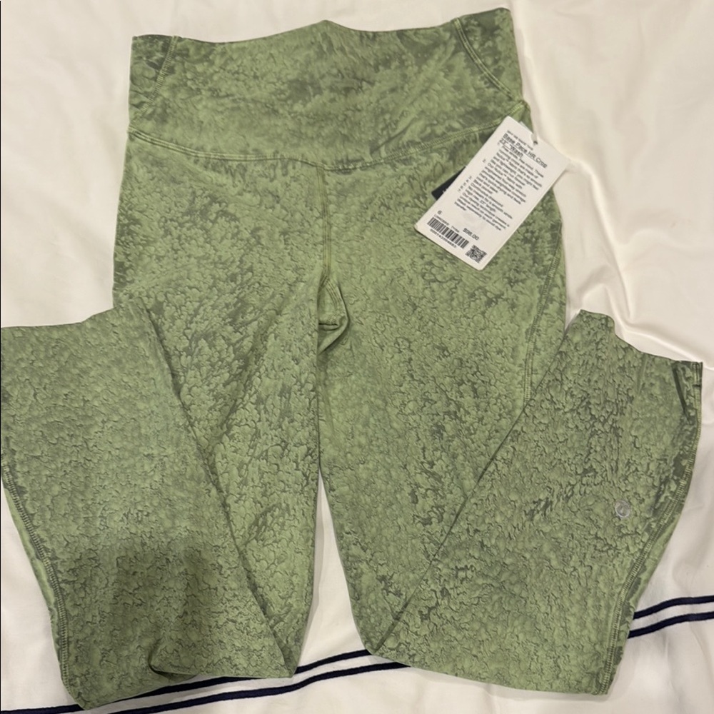 New with tags , Textured Green Leggings